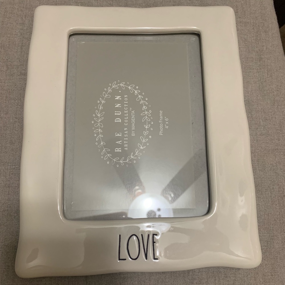 Rae Dunn LOVE frame